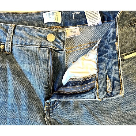 TIME AND TRU Mid Rise Cropped Boyfriend Distressed Denim Jeans Rolled Cuff Sz 6 - Picture 5 of 6